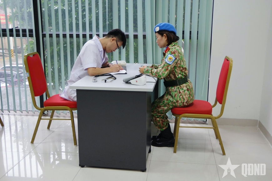 Vaccine và tiêm chủng vì sức khỏe bộ đội